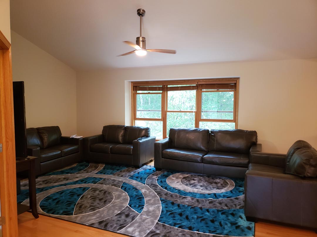 Colin's Place: Sober House White Bear Lake - Living Room